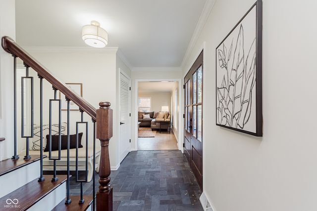10720 Lakeview Drive, Carmel, IN 46033