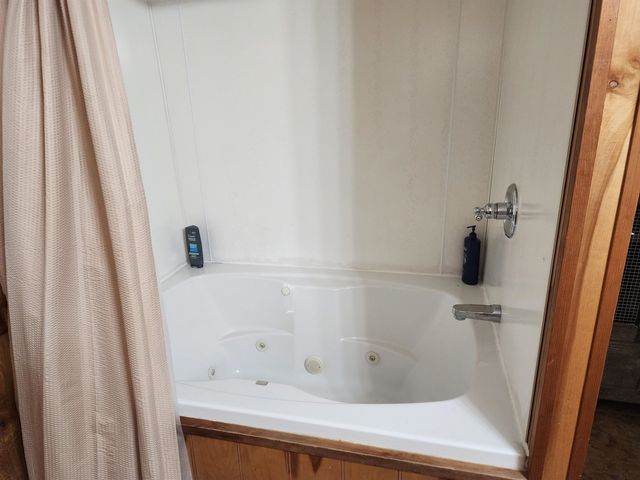 2589 Bayou Dularge Rd, Theriot, LA 70397