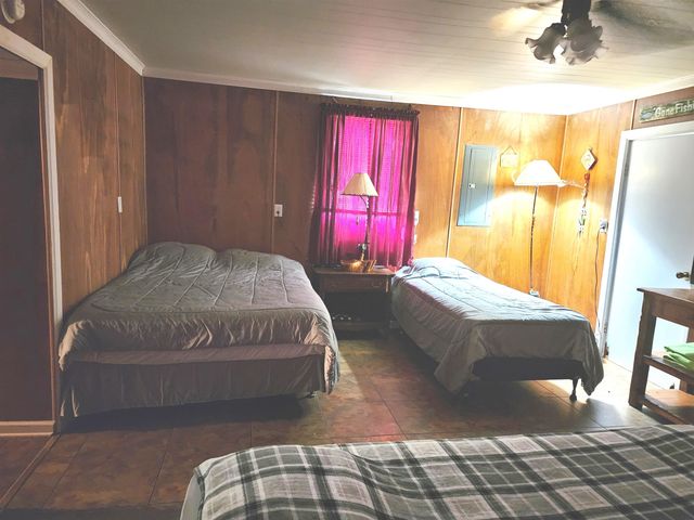 2589 Bayou Dularge Rd, Theriot, LA 70397