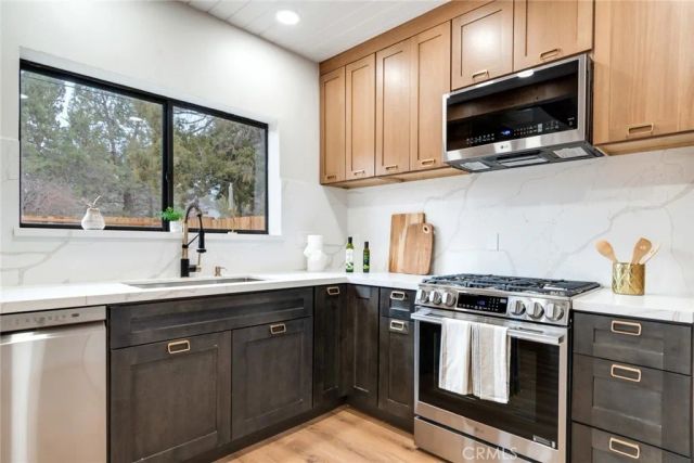 1087 Rocky Mountain Rd, Big Bear City, CA 92314