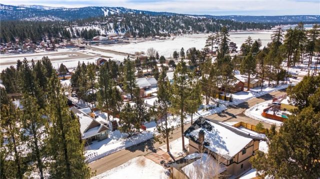 1087 Rocky Mountain Rd, Big Bear City, CA 92314