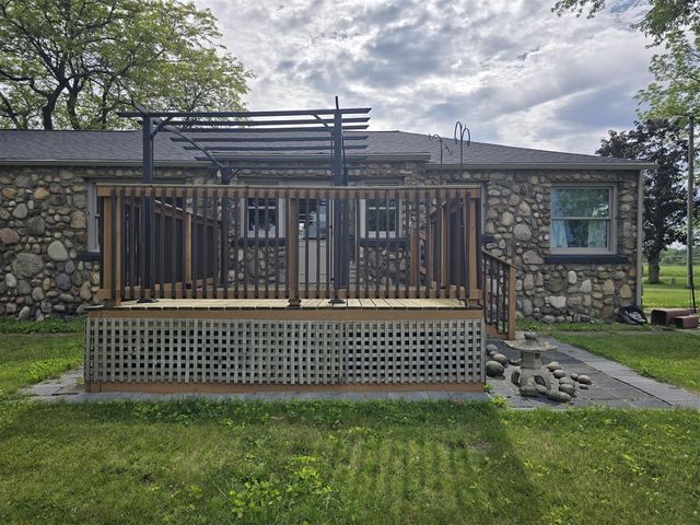 68482 White School Road, Sturgis, MI 49091