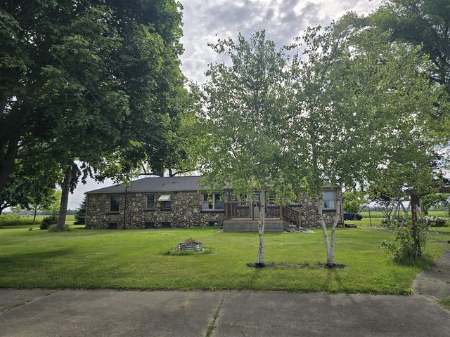 68482 White School Road, Sturgis, MI 49091