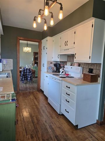 68482 White School Road, Sturgis, MI 49091