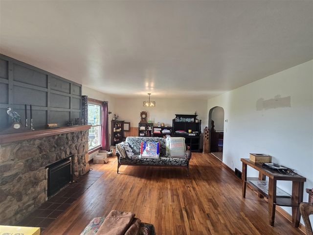 68482 White School Road, Sturgis, MI 49091