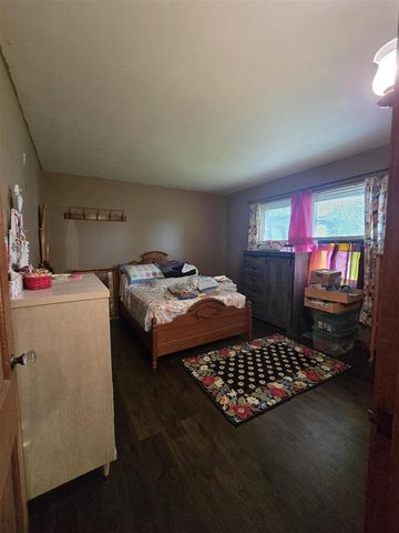 68482 White School Road, Sturgis, MI 49091