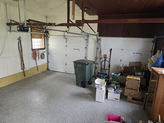 68482 White School Road, Sturgis, MI 49091