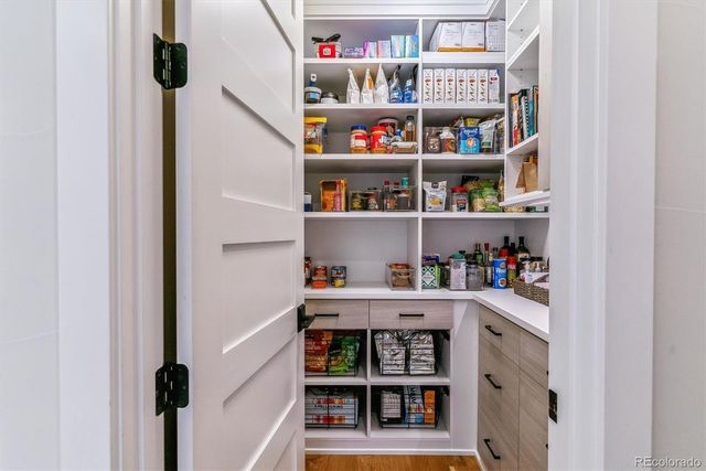 4274 E Dickenson Place, Denver, CO 80222