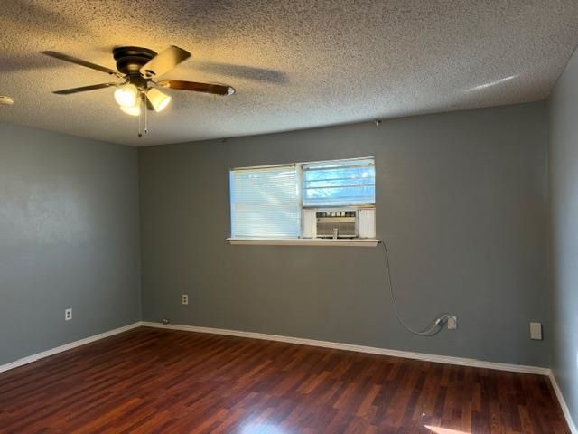 6936 NW Sprucewood Dr, Lawton, OK 73505