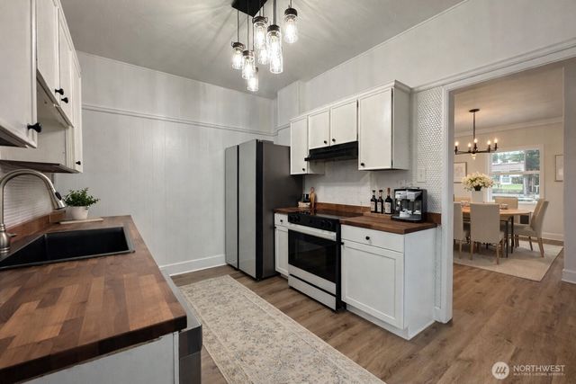 234 S Ferry Avenue, Monroe, WA 98272