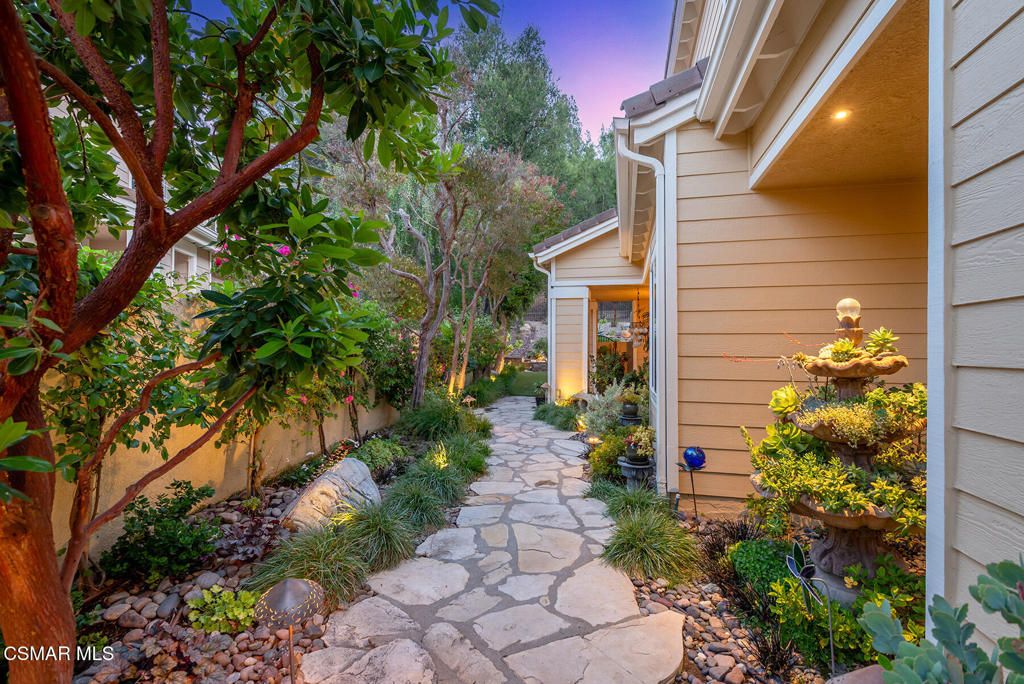 Image 2 of property listing at 5442 Westview Court, Westlake Village, CA 91362