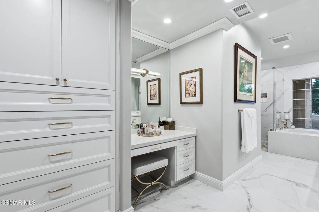 Image 35 of property listing at 5442 Westview Court, Westlake Village, CA 91362