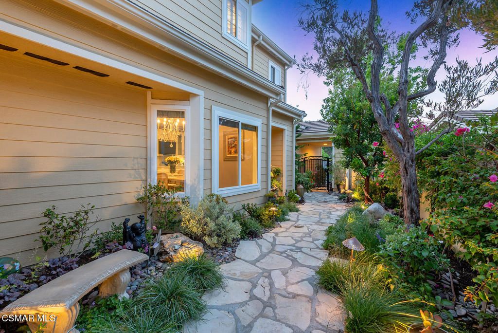 Image 4 of property listing at 5442 Westview Court, Westlake Village, CA 91362