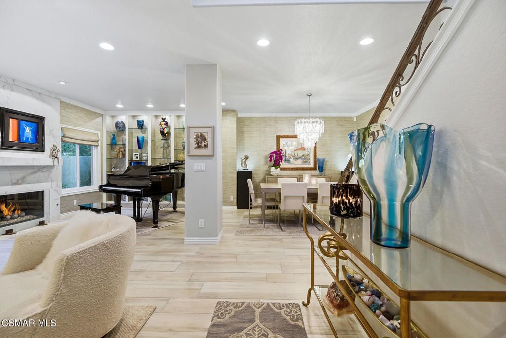 Image 5 of property listing at 5442 Westview Court, Westlake Village, CA 91362