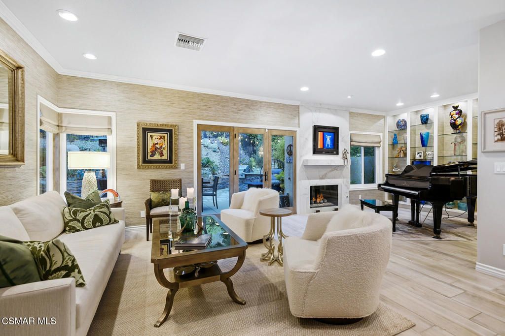 Image 6 of property listing at 5442 Westview Court, Westlake Village, CA 91362
