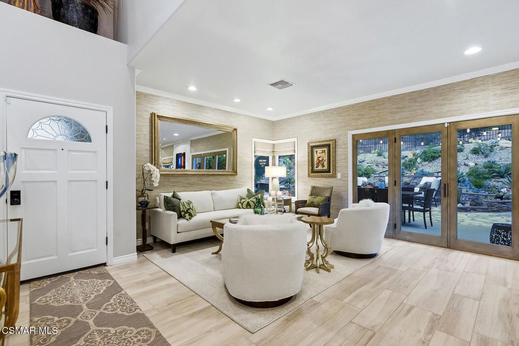 Image 7 of property listing at 5442 Westview Court, Westlake Village, CA 91362