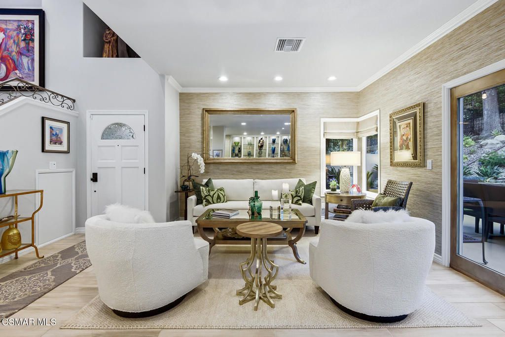 Image 8 of property listing at 5442 Westview Court, Westlake Village, CA 91362