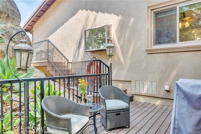 956 Crown Hill, Simi Valley, CA 93063