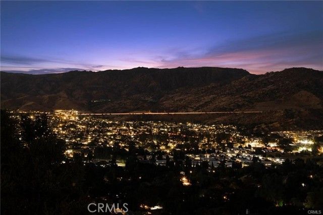 956 Crown Hill, Simi Valley, CA 93063