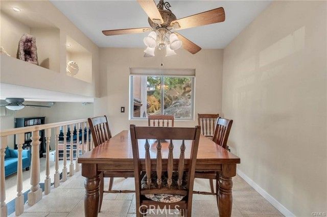 956 Crown Hill, Simi Valley, CA 93063