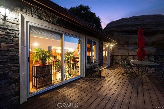 956 Crown Hill, Simi Valley, CA 93063