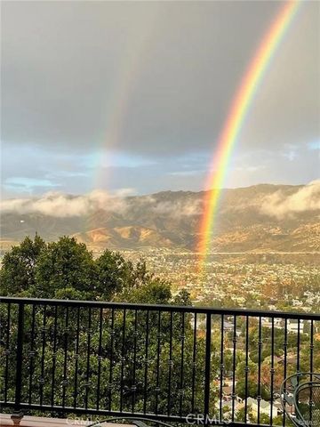 956 Crown Hill, Simi Valley, CA 93063