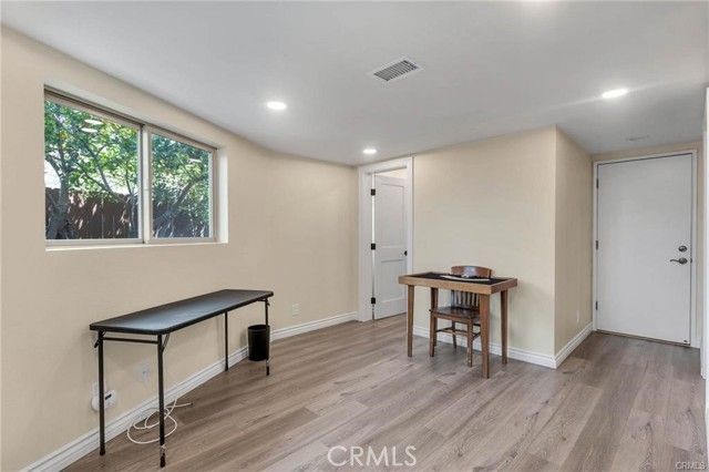 956 Crown Hill, Simi Valley, CA 93063