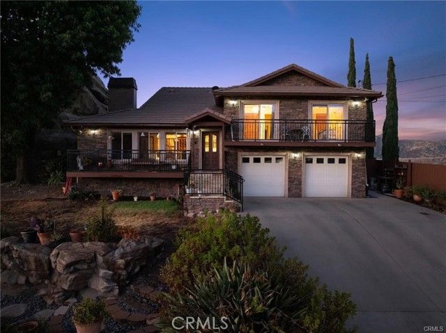 956 Crown Hill, Simi Valley, CA 93063