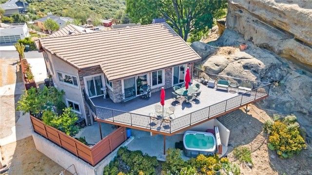 956 Crown Hill, Simi Valley, CA 93063