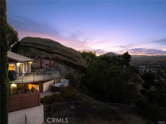 956 Crown Hill, Simi Valley, CA 93063