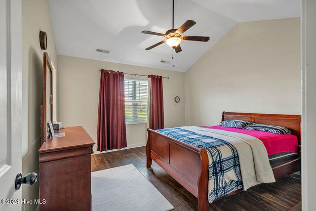 308 Channel Run Lane, Sneads Ferry, NC 28460