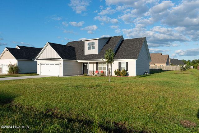 308 Channel Run Lane, Sneads Ferry, NC 28460