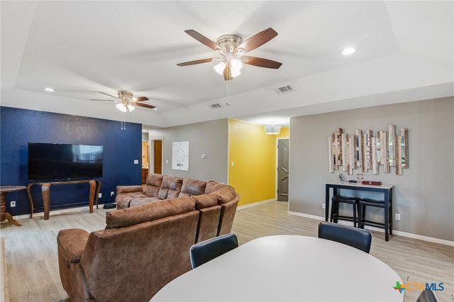 205 Westchester Drive, Victoria, TX 77904