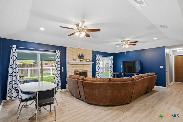 205 Westchester Drive, Victoria, TX 77904