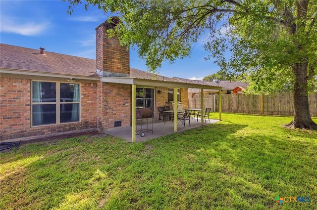 205 Westchester Drive, Victoria, TX 77904