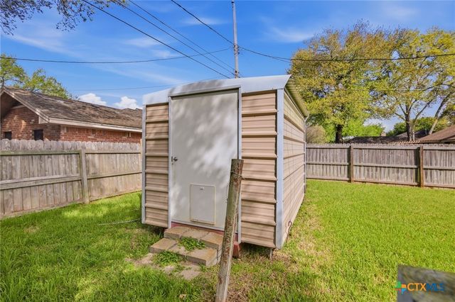 205 Westchester Drive, Victoria, TX 77904