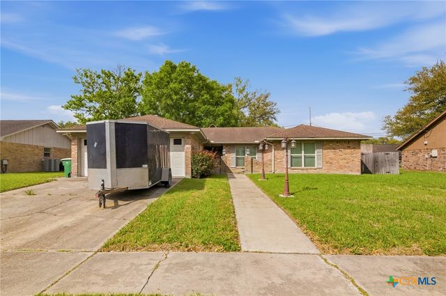 205 Westchester Drive, Victoria, TX 77904