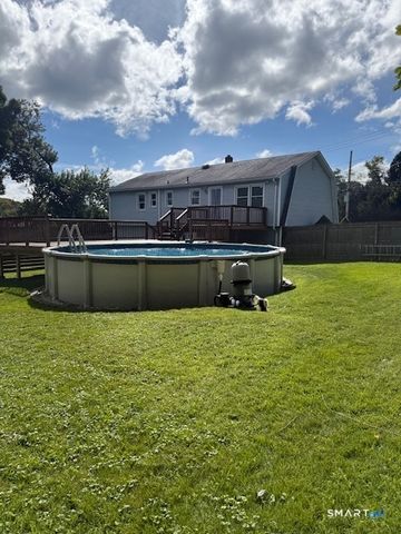 136 Oxford Road, Milford, CT 06460