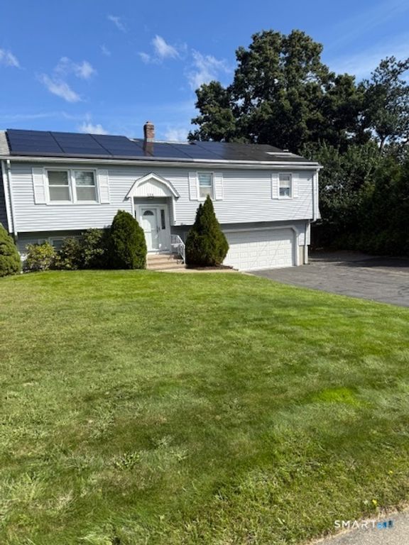136 Oxford Road, Milford, CT 06460