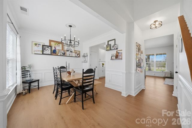 5050 Orchard Park Drive, Hickory, NC 28602