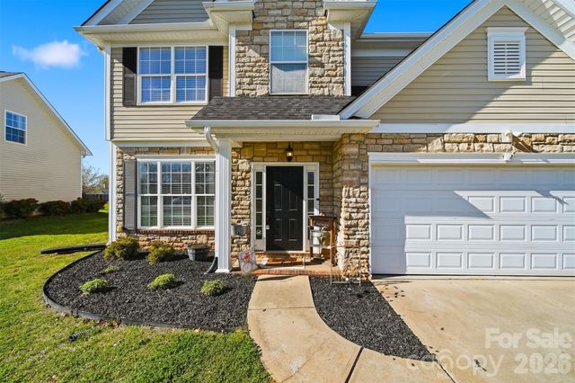 5050 Orchard Park Drive, Hickory, NC 28602