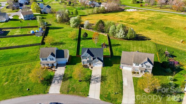 5050 Orchard Park Drive, Hickory, NC 28602