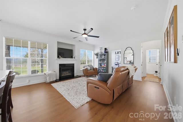 5050 Orchard Park Drive, Hickory, NC 28602