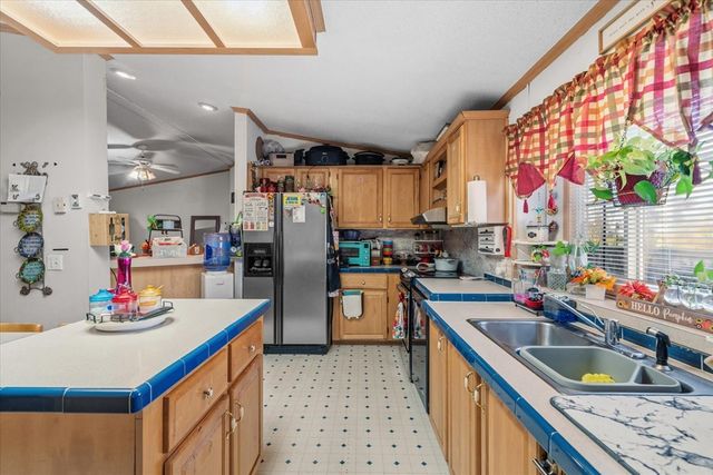 308 Twin Lakes Road, Chatsworth, GA 3O705