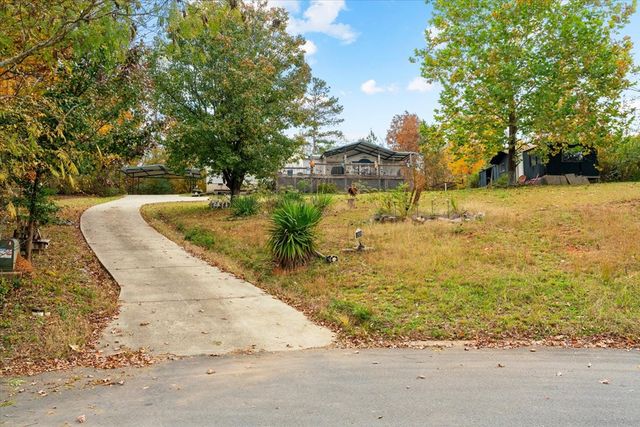 308 Twin Lakes Road, Chatsworth, GA 3O705