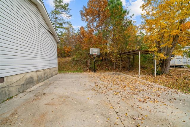 308 Twin Lakes Road, Chatsworth, GA 3O705