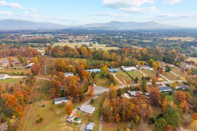 308 Twin Lakes Road, Chatsworth, GA 3O705