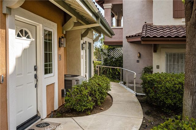 11916 Tivoli Park Row 1, San Diego, CA 92128