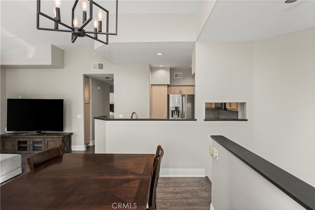 11916 Tivoli Park Row 1, San Diego, CA 92128