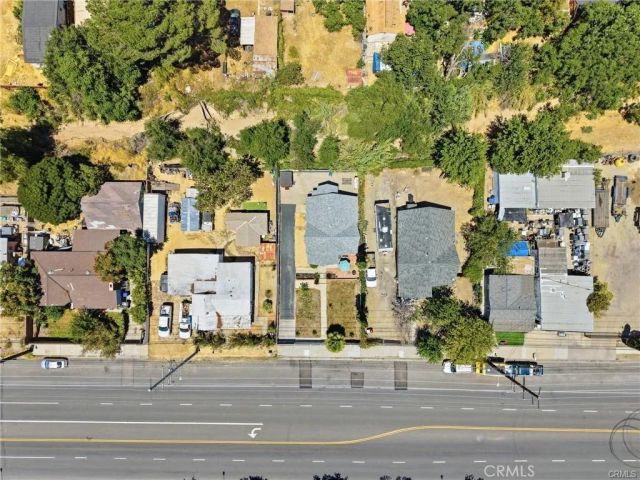 16775 Sierra Highway, Canyon Country, CA 91351